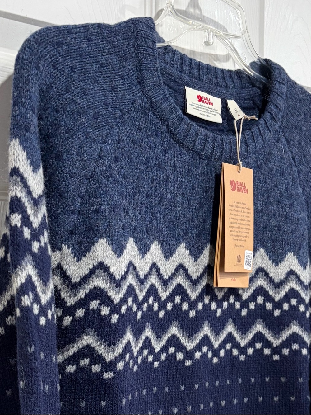 Fjallraven Men's Large Ovik Knit Sweater Navy Blue NWT Wool Crewneck Cabincore - Picture 2 of 8